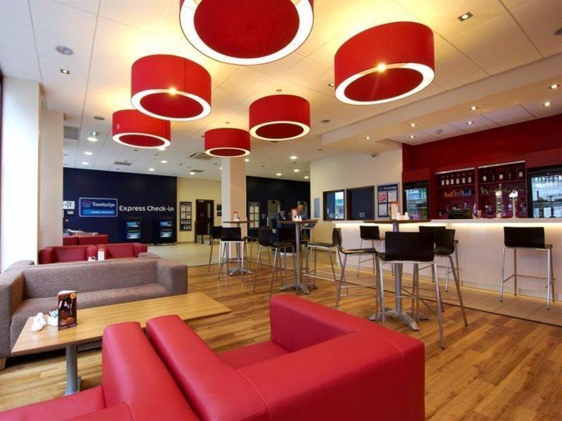 Travelodge London Woolwich Exterior photo